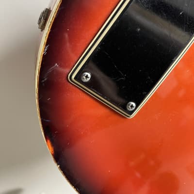 Conrad Violin Bass - Sunburst image 16