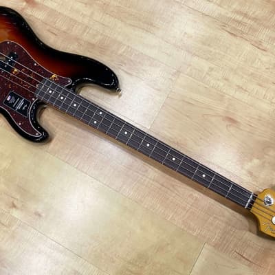 Fender American Professional II Precision Bass 2023 - 3-Color Sunburst image 11
