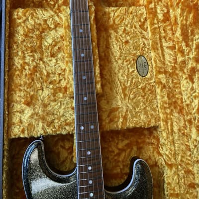 Fender Offset Stratocaster 2018 Gold/Black Sparkle Masterbuilder Apprentice Carlos Lopez image 12