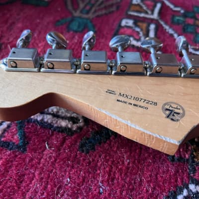 MJT / Fender Stratocaster 2015-2021 - Daphne Blue Nitro image 14