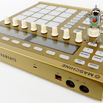 Native Instruments Maschine MkII Limited Edition Gold