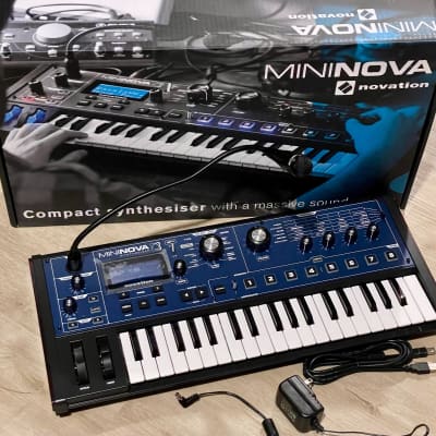 Novation MiniNova 37-Key 18-Voice Synthesizer