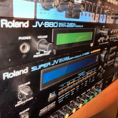 Roland JV-880 Multi Timbral Synthesizer Module w/ Memory Card