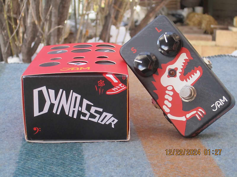 JAM Pedals Dyna-ssoR Bass