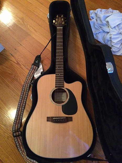 Takamine EG340C Natural