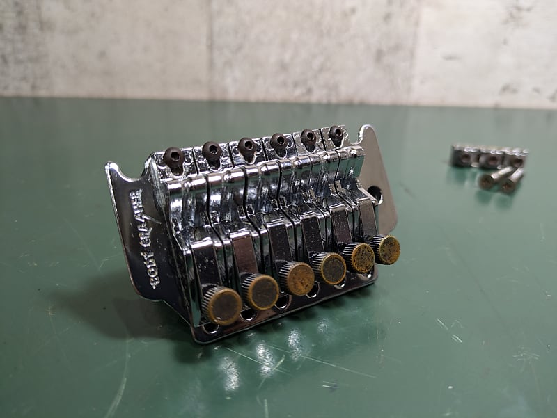 ギター FERNANDES REVOLVER FR FRT-8 Dimarzio? FERNANDES REVOLVER FR