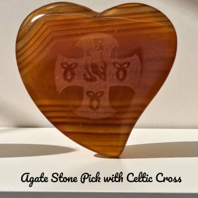 SharkTooth Traditional Crossover Thumb Pick 2020 with free Heart stone pick image 2