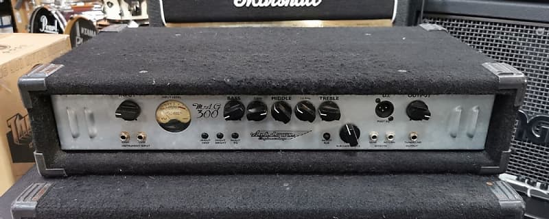 Ashdown MAG 300 300 watt bass head unit