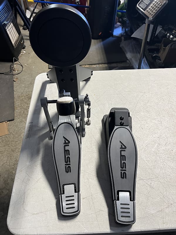 Alesis Electric Hi hat control pedal with electric bass drum Reverb