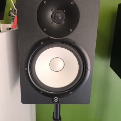 Yamaha HS5 5" Powered Studio Monitor pair + HS8S Subwoofer image 1
