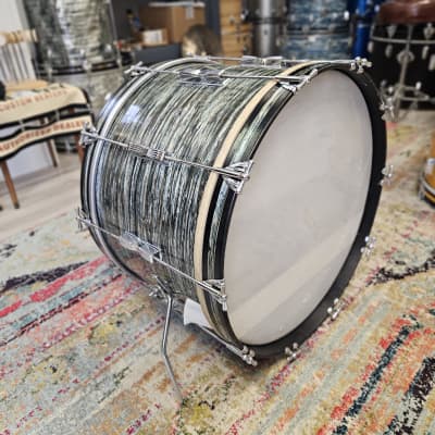 Ludwig 22x14" Club Date Bass Drum in Oyster Blue Pearl image 1
