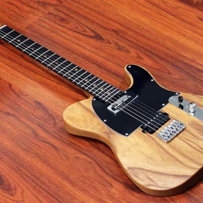 Halo SALVUS 6-string Wide Neck Guitar (48mm Nut 😀) Swamp Ash Body, Roasted Maple Neck image 2