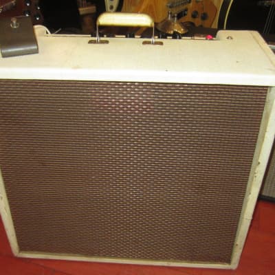 Vintage 1958 Gibson Maestro GA-45T 4 x 8" Speakers with Tremolo White Tolex image 1