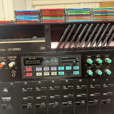 Akai S612 MIDI Digital Sampler 1985 - Black