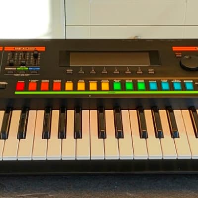 Roland Jupiter-50 76-Key Digital Synthesizer - Black