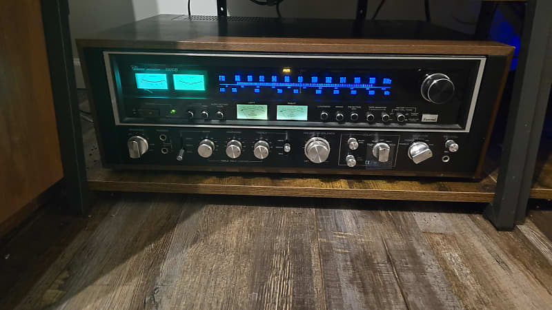 Sansui 990db (9090DB) Stereo Receiver 1975 - 1978 - Silver Black  			