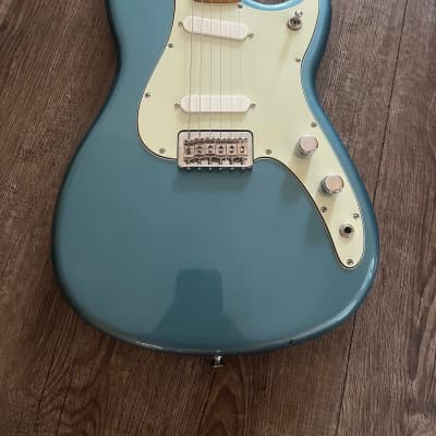 Fender 2020 - Fender Duo Sonic Lake Placid Blue MIM image 3