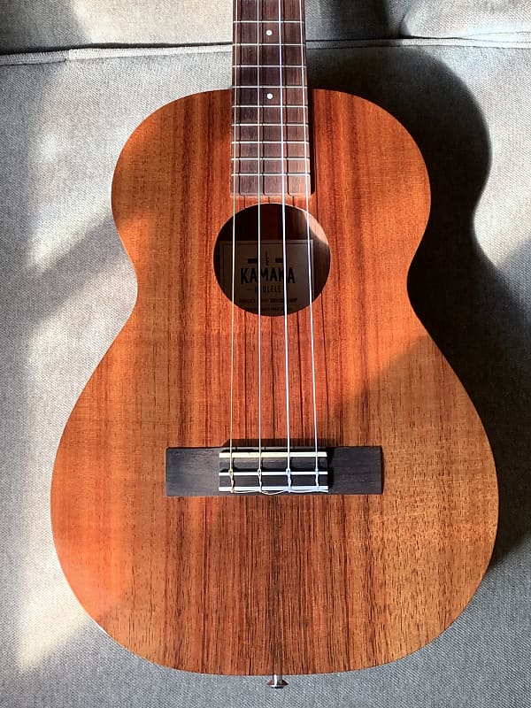 Kamaka HF4 Baritone Ukulele Reverb