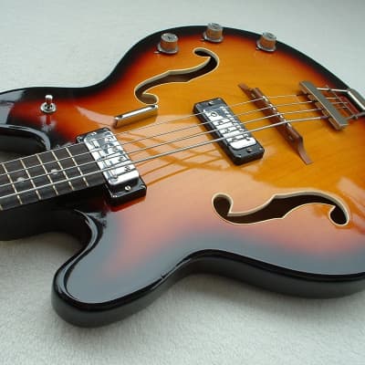 Klira Merkur De Luxe Vintage 1968 Germany Bass-Guitar "Sunburst" 4 String Semi-Hohl Gutaway E-Bass image 20
