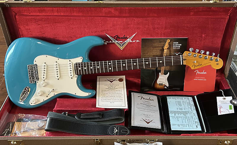 ギター Fender custom shop deluxe stratocaster Fender Custom Shop: Custom Deluxe Stratocaster - www.12fret.com