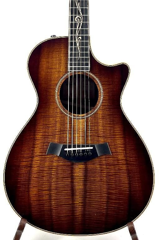 Taylor　K22ce Review of the Taylor K22ce electro-acoustic guitar - YouTube