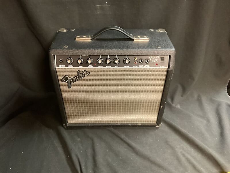 Fender Frontman 25R Series II 2-Channel 25-Watt 1x10