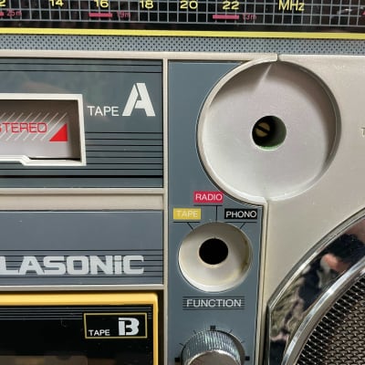 LASONIC TRC-920T 1980s VINTAGE BOOMBOX WORKS AS-IS FOR PARTS image 6