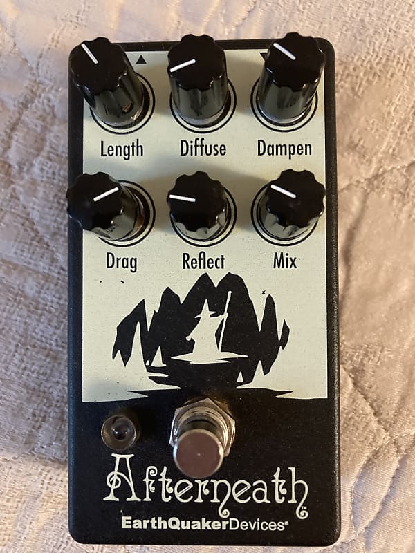 EarthQuaker Devices Afterneath V2