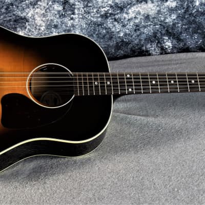 Gibson J-45 12 String Vintage Sunburst Acoustic-Electric -  Limited Edition image 3