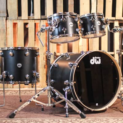 DW Collector's 4pc Maple SSC Kit - Stainless Steel Lacquer 12/14/16/24  (1267668)