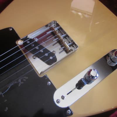 Used Left-Handed Fender Telecaster Electric Guitar Butterscotch Blonde w/ Black Pickguard w/ Hard Case Made in Japan image 2