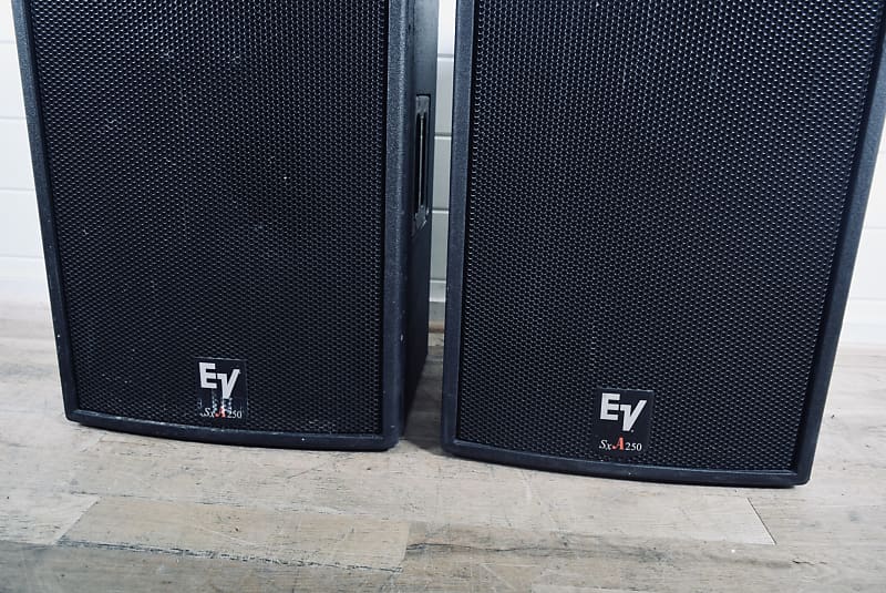 Electro-Voice (EV) SxA250 Powered Speaker Pair (church owned
