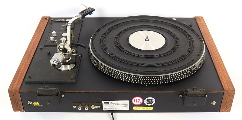 Sansui SR-717 Direct Drive Turntable w/ Dust Cover Record