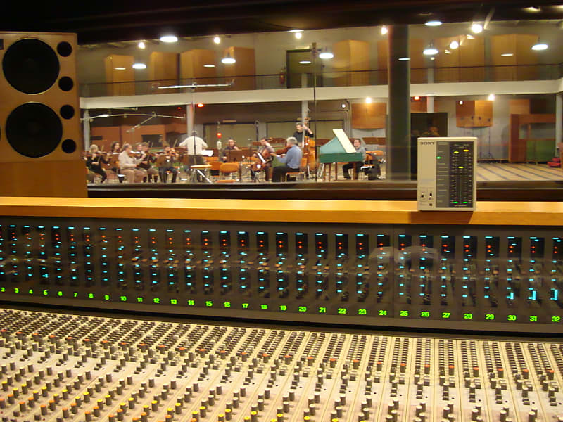 Sony MXP 3000 Mixing console image 1