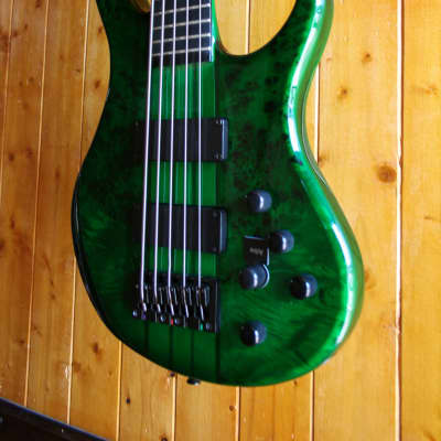 Inyen IBP-500 5 String Bass Guitar - Trans Green *Showroom Condition image 4