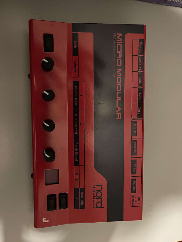 Nord Micromodular 2000 Red