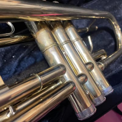 mendini student grade trumpet w/case and mouthpiece image 7