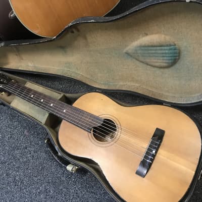 Hawaiian group vintage parlor classical guitar circa. 1920s handcrafted in very good condition with original vintage case. image 4