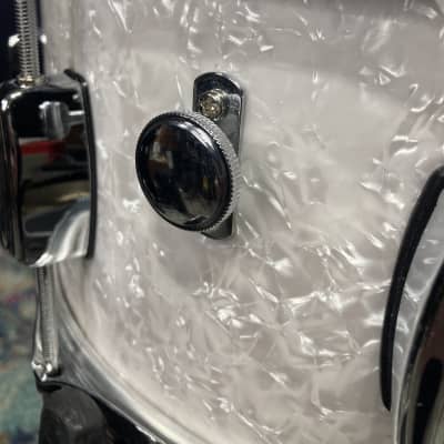 Rogers - 14x6.5" Dyna-Sonic Bread and Butter Lug Snare Drum, Reissue 2010's - White Marine Pearl image 12