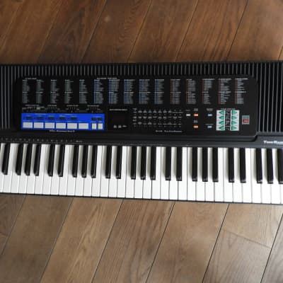 Casio CT-670 Tone Bank 61-Key Keyboard 1990s - Black