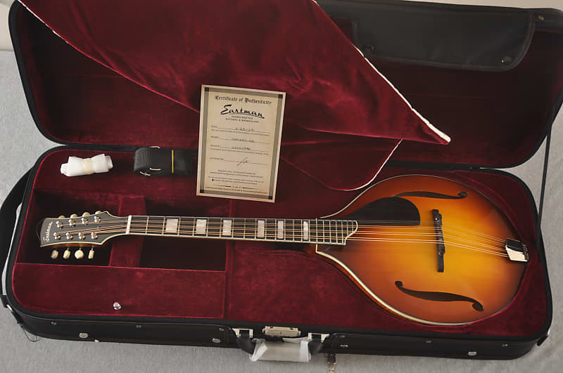 Eastman MDO605 Octave Electric Mandolin Solid Spruce & Maple Reverb