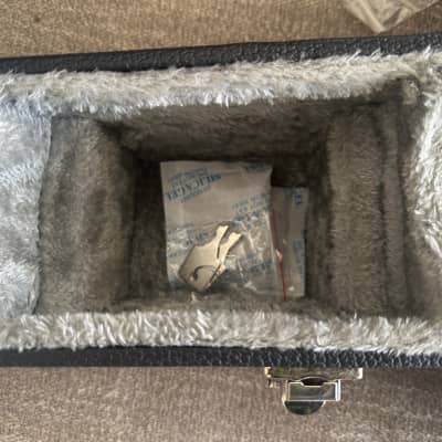 Fender Dreadnought Hard Case - Black Tolex image 4