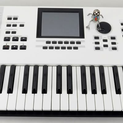 Yamaha Motif XF6 Synthesizer Weiß +1GB RAM +Top Zustand+OVP+ 1,5 Jahre Garantie image 4