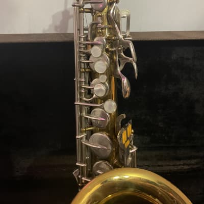 Buescher 400 Alto Saxophone image 4