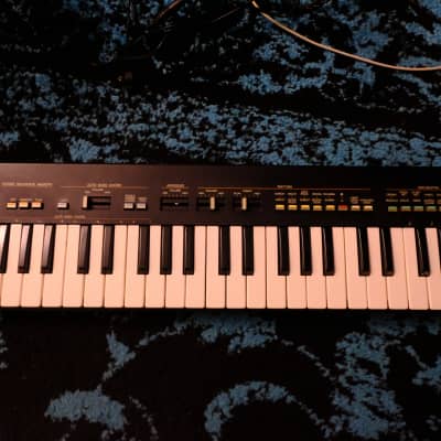 Vintage Yamaha Portasound PS-400 Synthesizer image 1