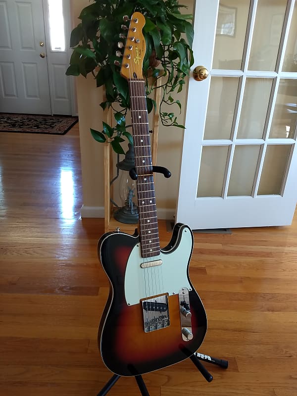 Squier Telecaster Custom サンバースト 楽天市場】Squier by Fender Classic Vibe 60s Custom