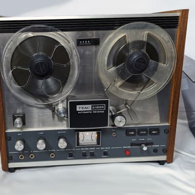 Vintage TEAC A-1250 Reel to Reel 1/4 inch Tape Recorder Player w