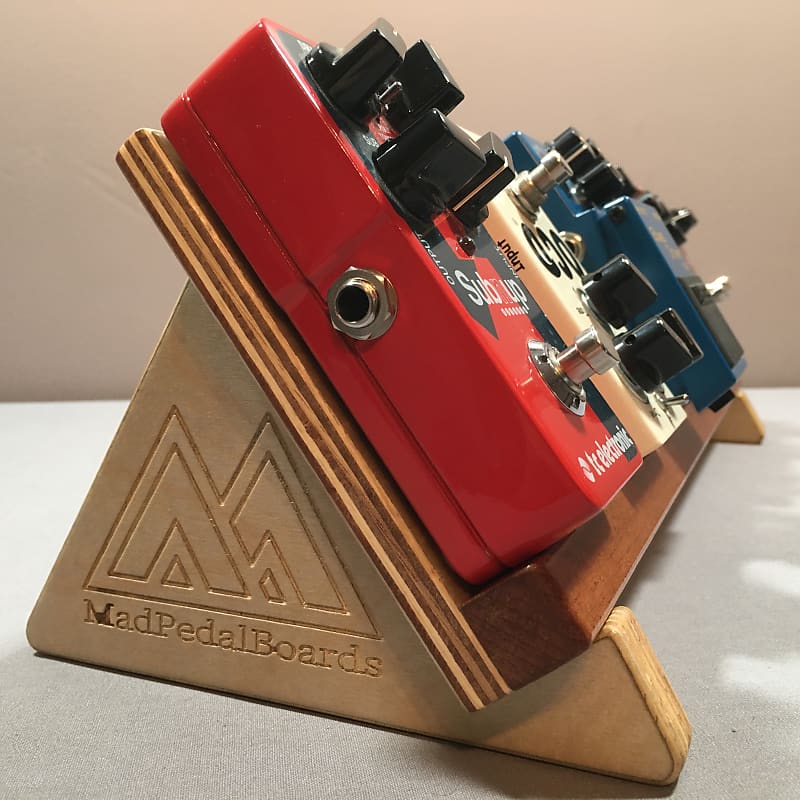 MadPedalBoards Vertical Desktop 19" wide Pedalboard / Poly Reverb