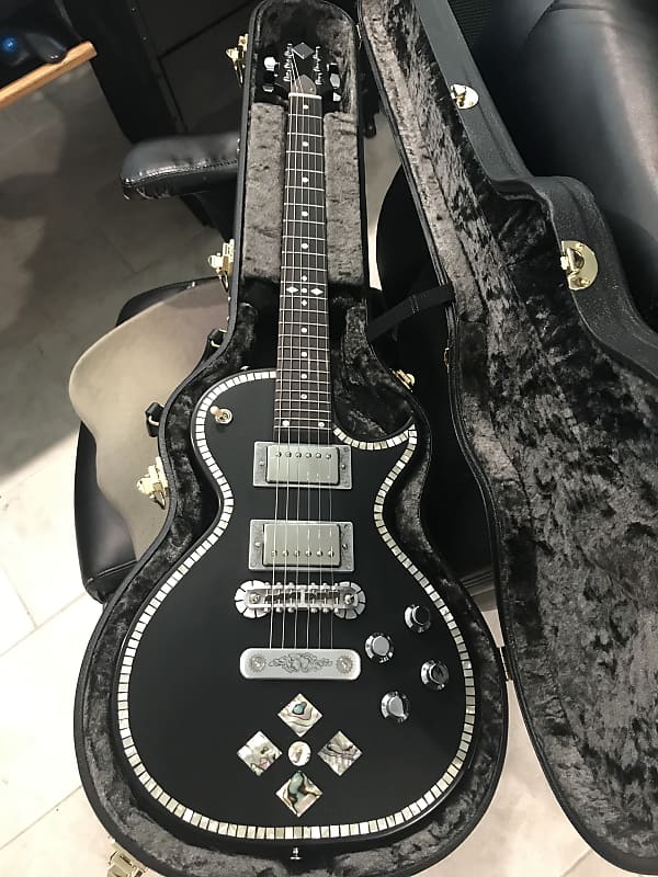 Zemaitis CS24SU-BPD Custom Shop Black Pearl Diamond