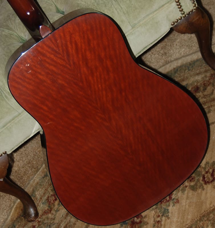 Yamaha FG-402 Acoustic Guitar